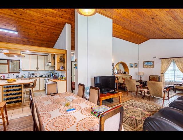 3 BEDROOM HOUSE RENTED IN PANORAMA